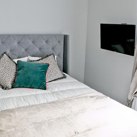 Elegant City Center Apartment 7B Красков Екстериор снимка