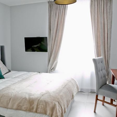 Elegant City Center Apartment 7B Красков Екстериор снимка