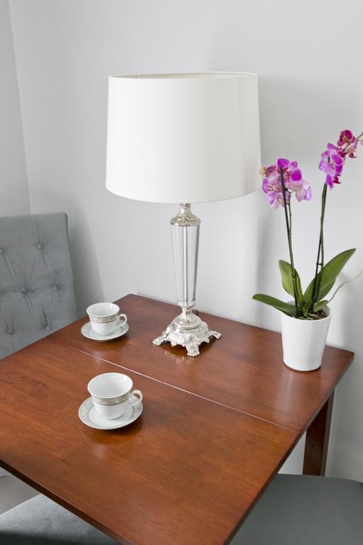 Elegant City Center Apartment 7B Красков Екстериор снимка